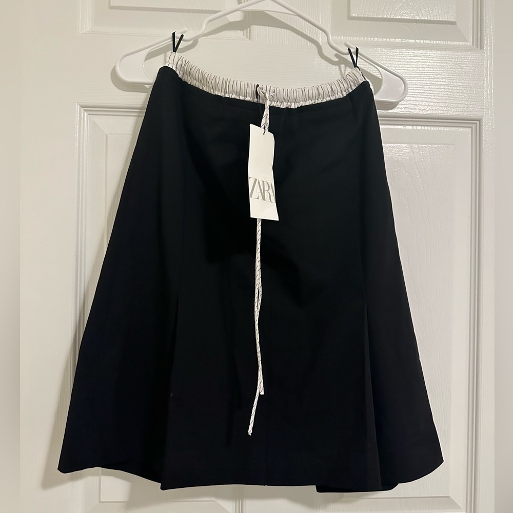 Zara black formal pleated skirt with white knot